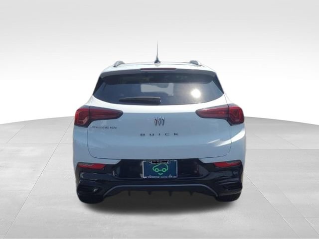 Used 2025 Buick Encore GX Sport Touring w/ Comfort Package FWD image 3
