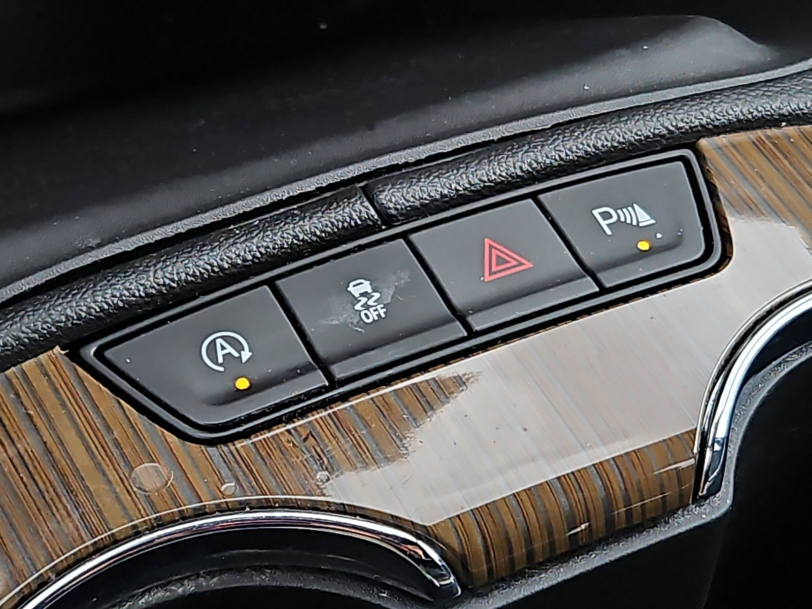 Certified 2023 GMC Acadia SLE image 23