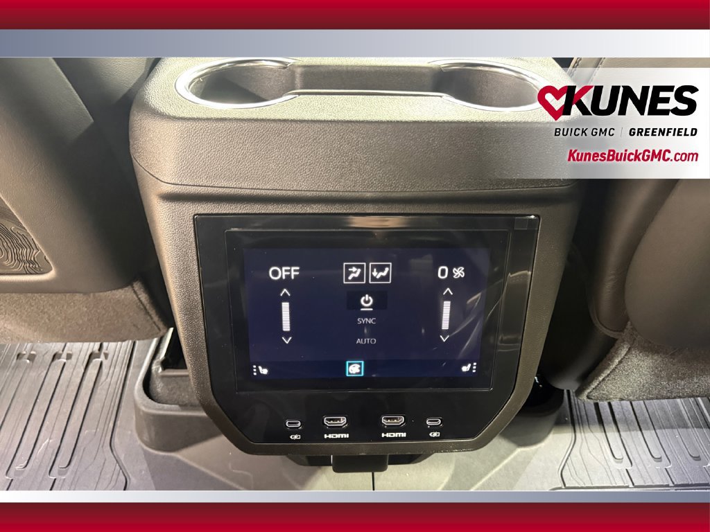 New 2026 GMC Yukon Denali Ultimate w/ LPO, Floor Liner Package AWD/4WD image 33