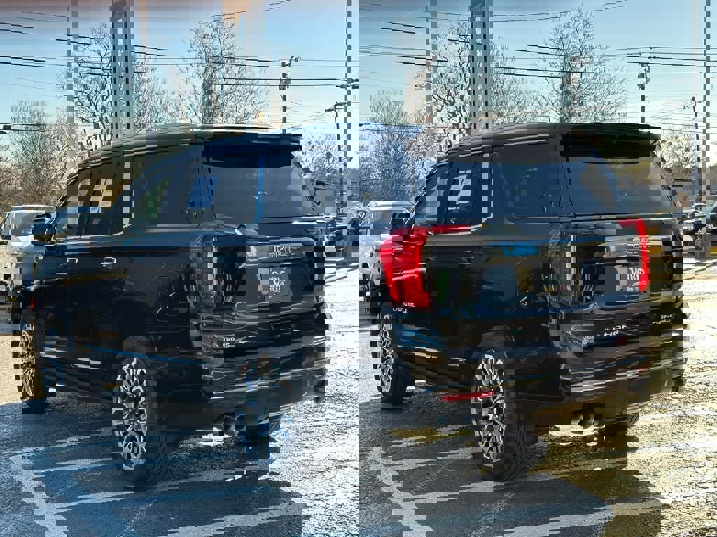 Used 2023 GMC Yukon Denali Ultimate image 7