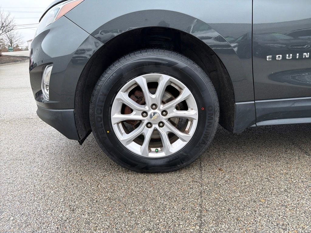 Used 2020 Chevrolet Equinox LS w/ LS Convenience Package image 38