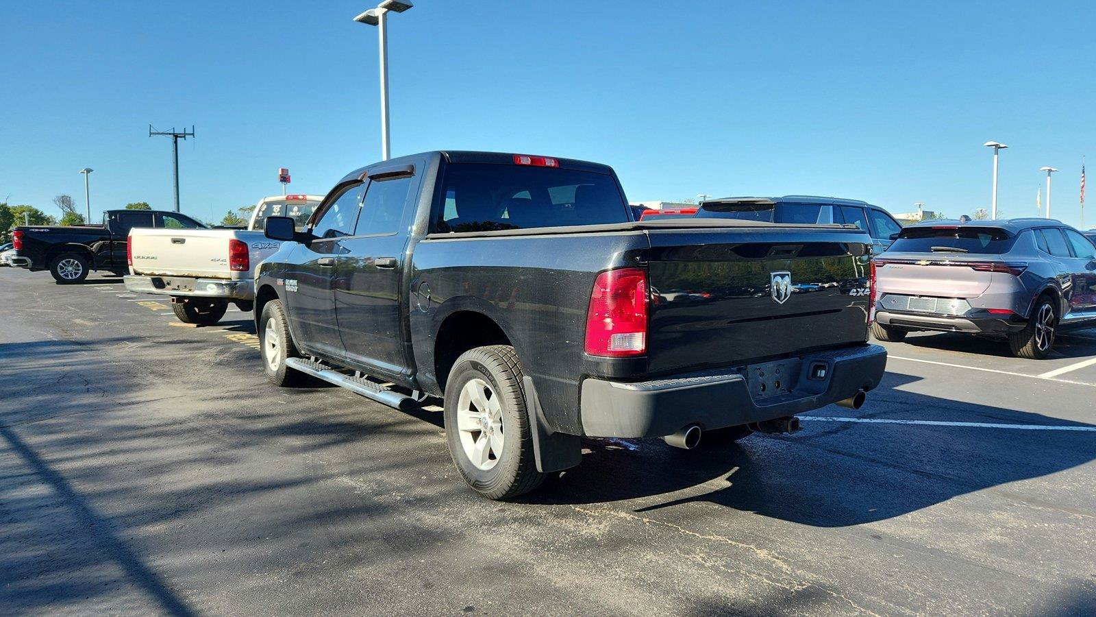 Used 2016 RAM 1500 Express AWD/4WD image 6