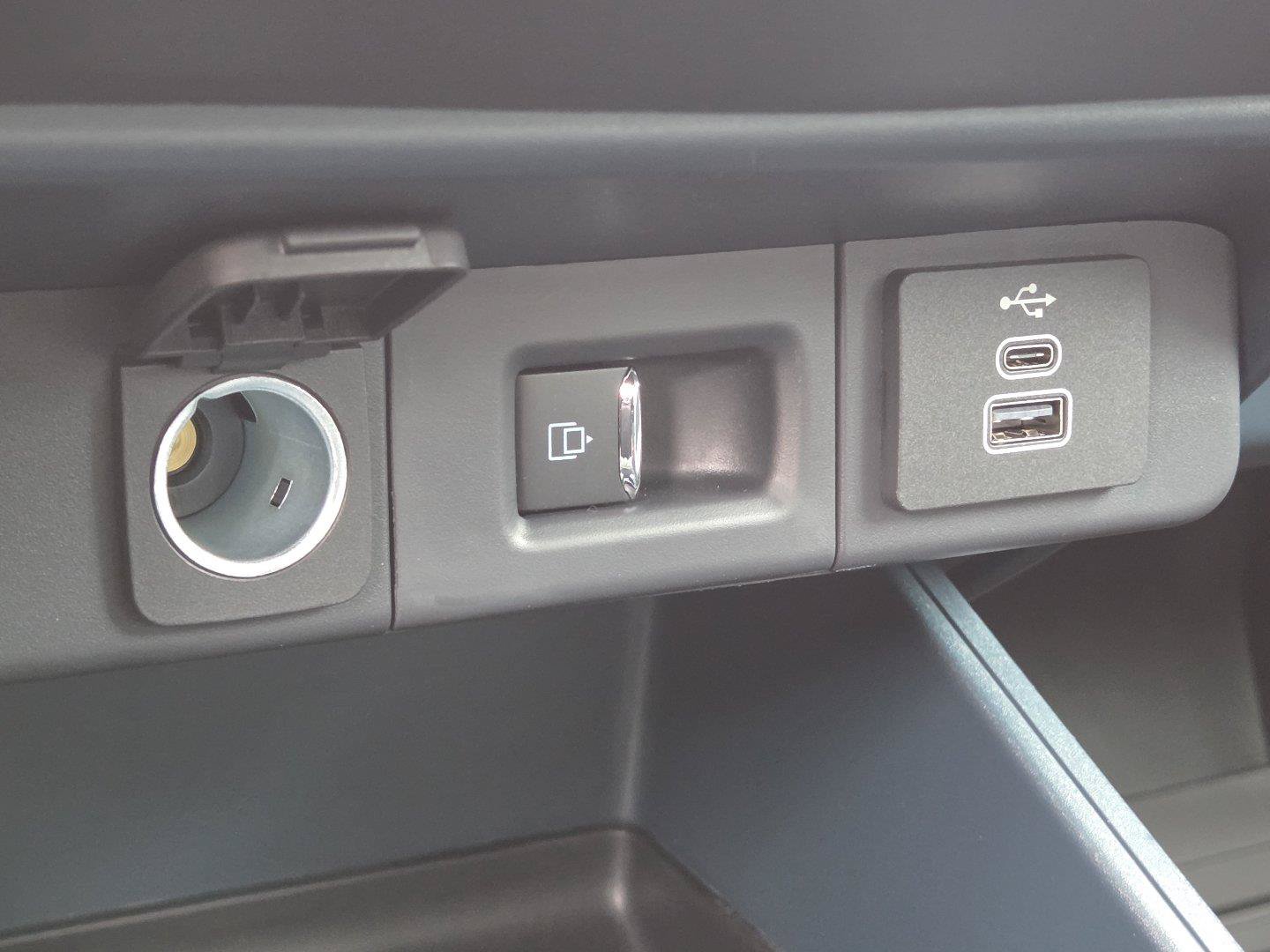 New 2026 Ford Maverick Lobo AWD/4WD image 32