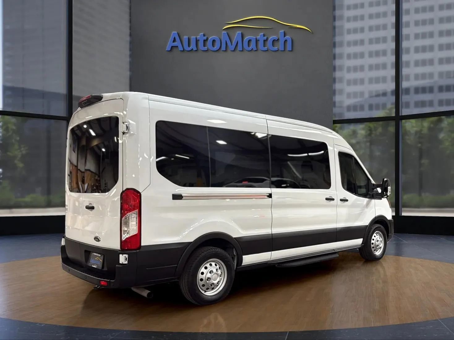 Used 2024 Ford Transit 350 XL image 12