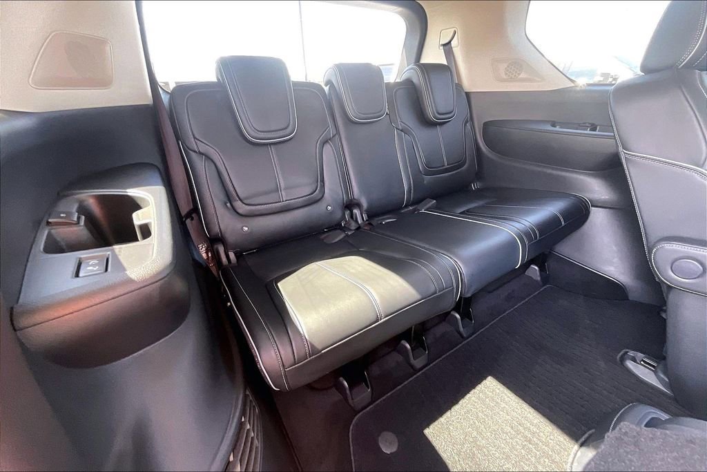Used 2025 INFINITI QX80 Sensory AWD/4WD image 28