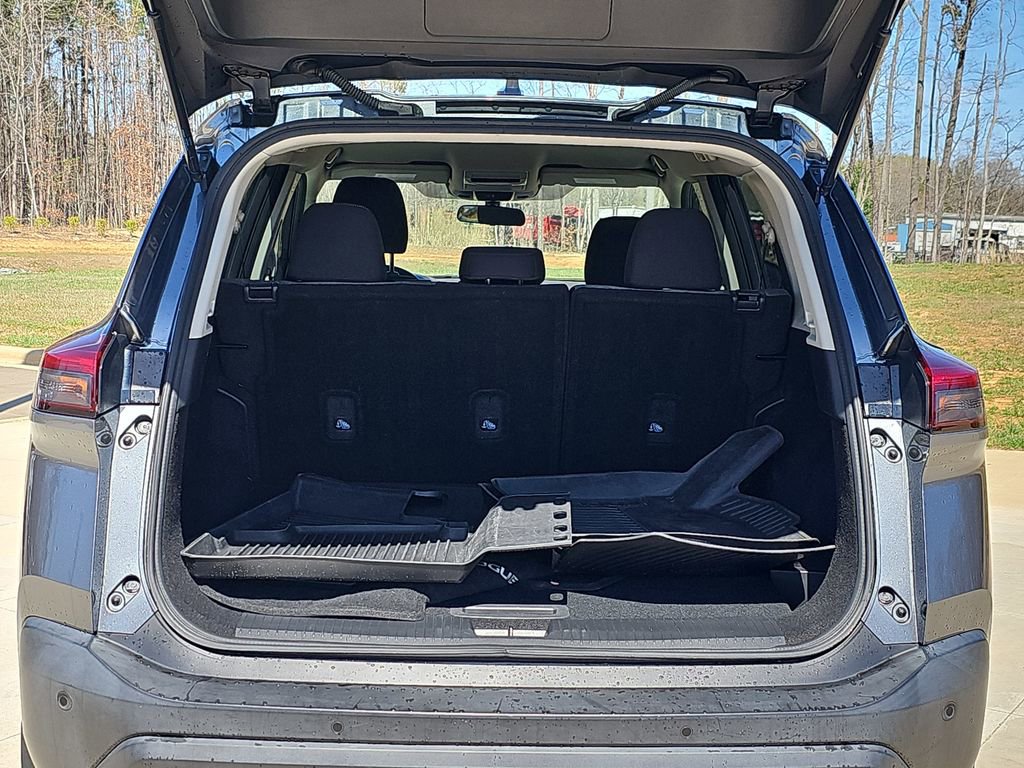 Used 2021 Nissan Rogue S image 14