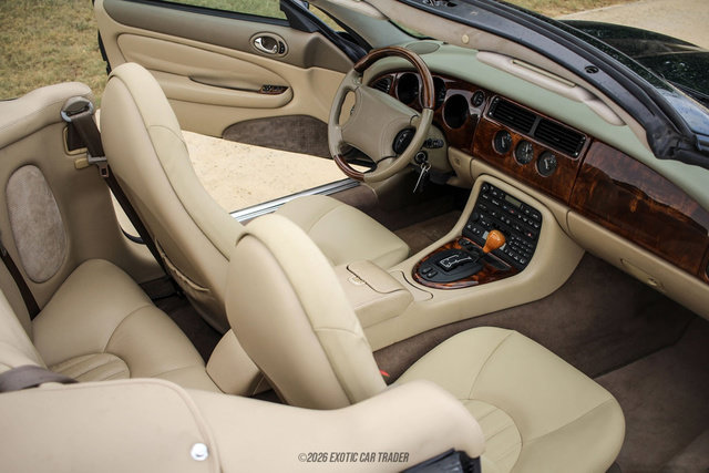 Used 1999 Jaguar XK8 Convertible RWD image 38