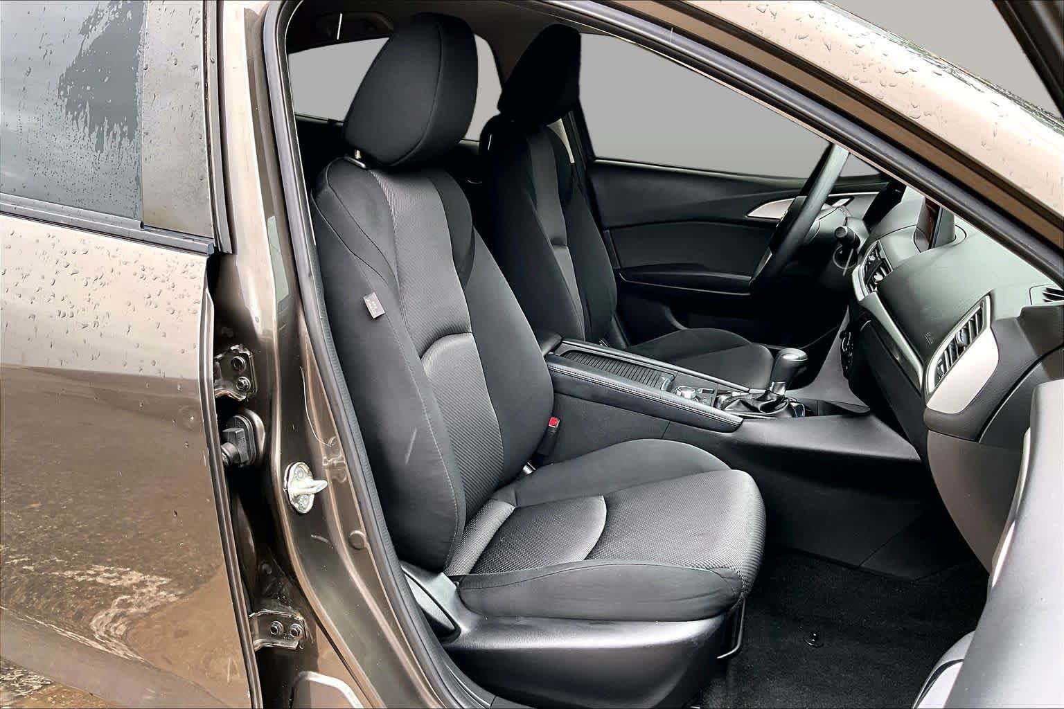 Used 2017 MAZDA MAZDA3 Sport FWD image 9