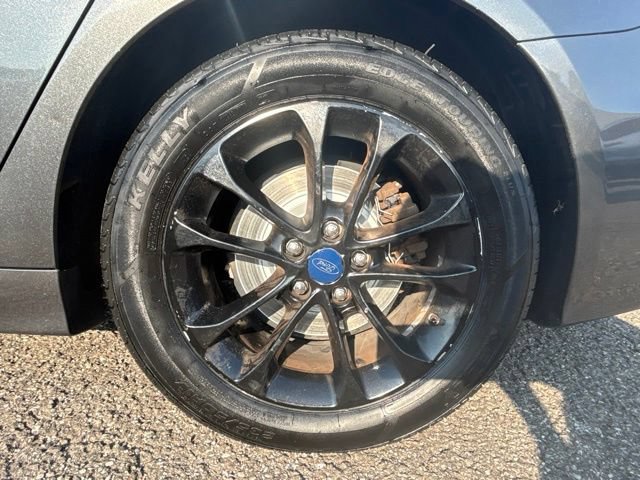 Used 2019 Ford Fusion SE FWD image 27