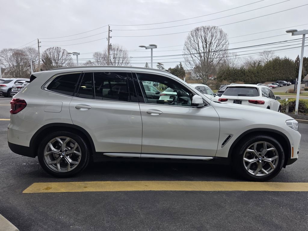 Used 2021 BMW X3 xDrive30e w/ Executive Package image 6