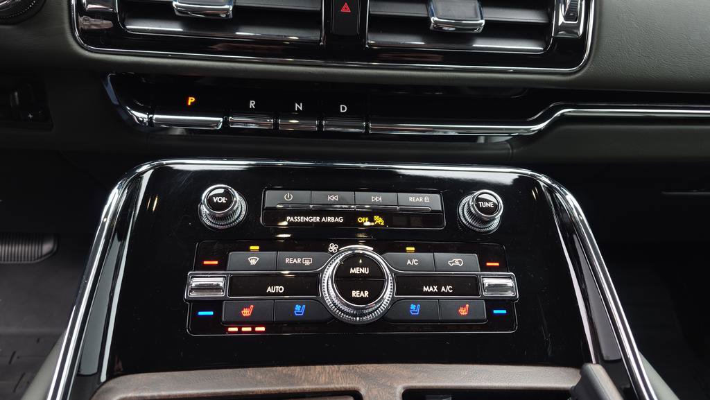 Used 2022 Lincoln Navigator Black Label image 31