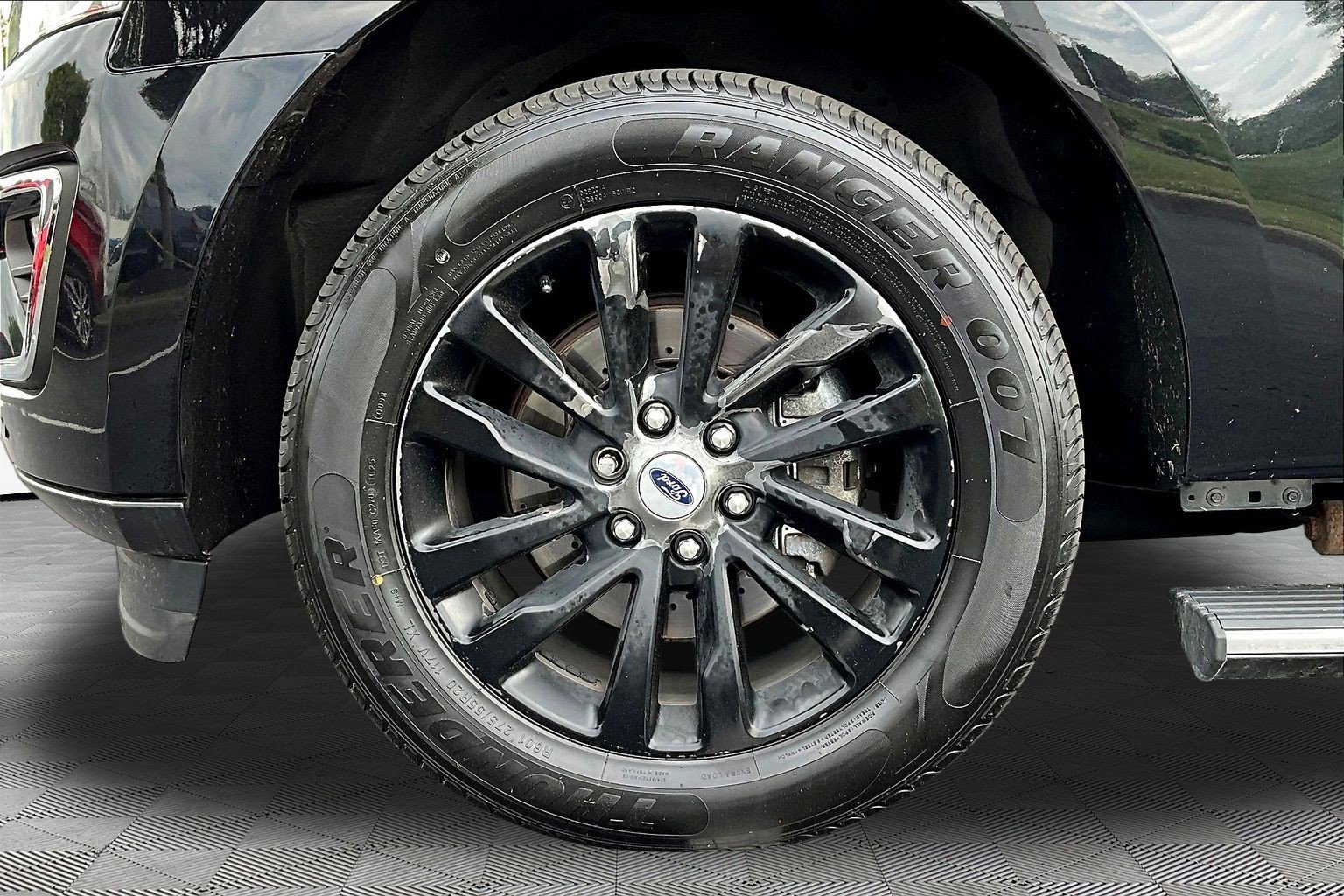 Used 2019 Ford Expedition Max Limited AWD/4WD image 35