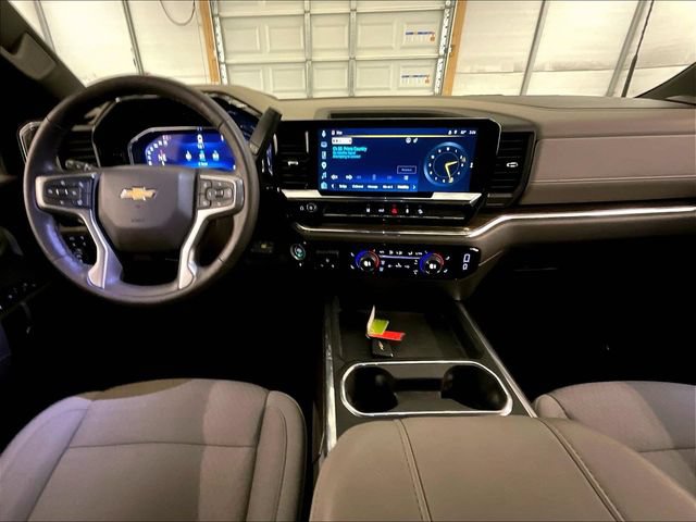 Used 2025 Chevrolet Silverado 2500 LT AWD/4WD image 14