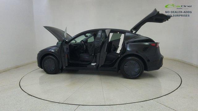 Used 2026 Tesla Model Y 2WD image 65