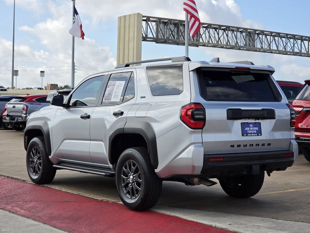 Used 2025 Toyota 4Runner SR5 AWD/4WD image 7