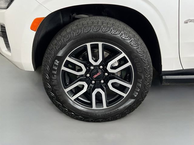 Used 2024 GMC Yukon XL AT4 w/ AT4 Premium Plus Package image 30