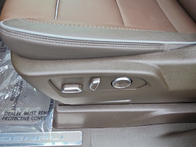 Certified 2024 GMC Sierra 1500 Denali AWD/4WD image 18