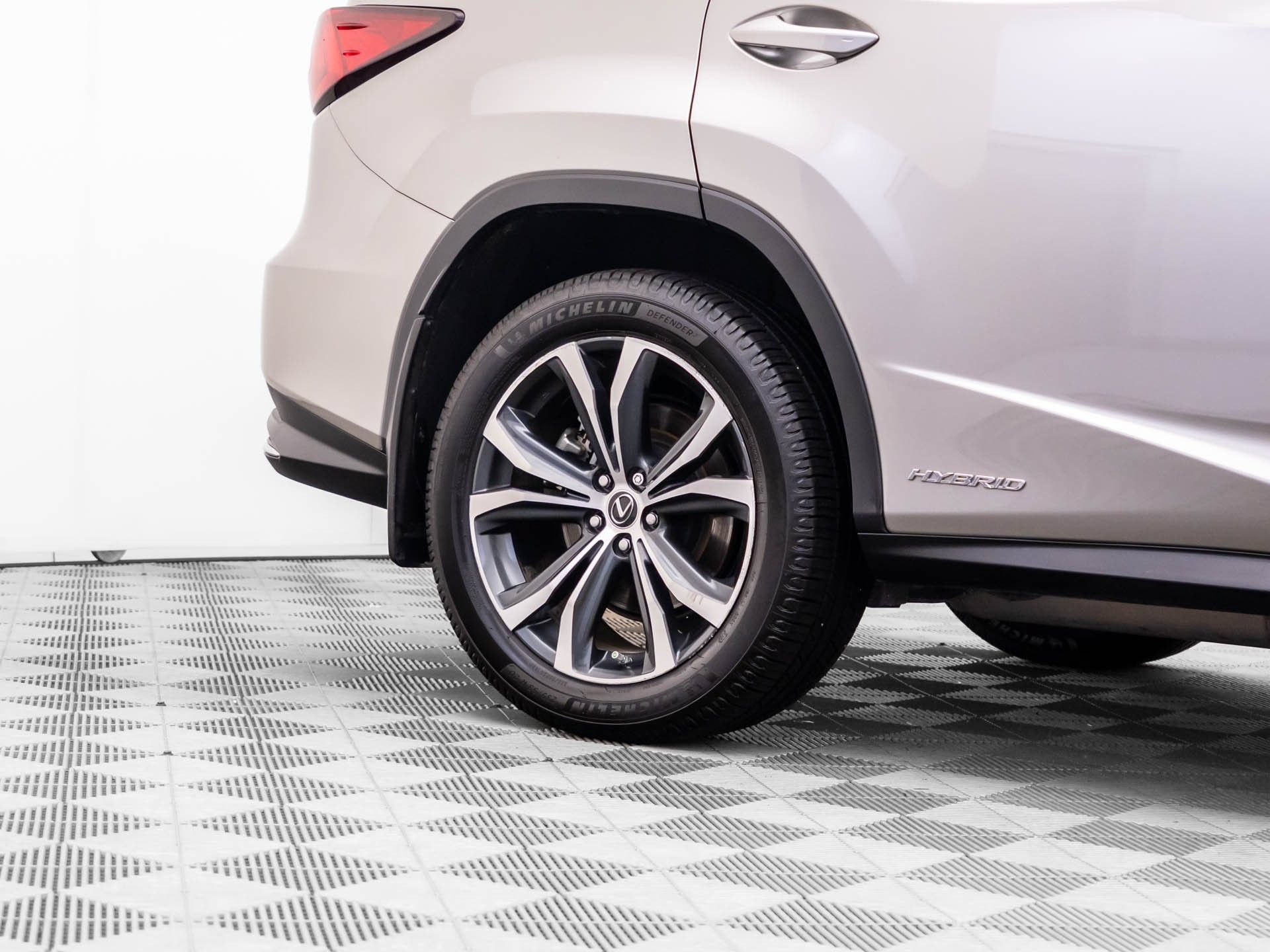 Used 2022 Lexus RX 450h AWD w/ Premium Package image 37