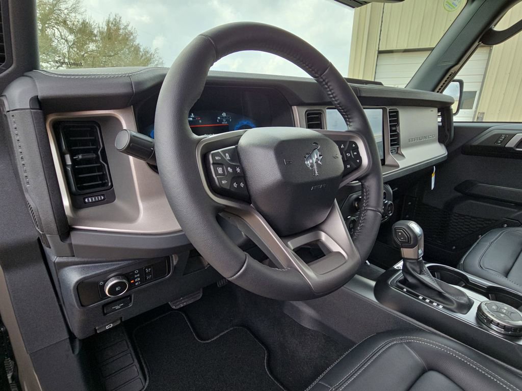 New 2026 Ford Bronco Outer Banks image 15