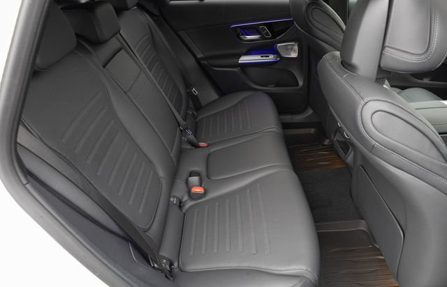 New 2026 Mercedes-Benz GLC 300 4MATIC image 19