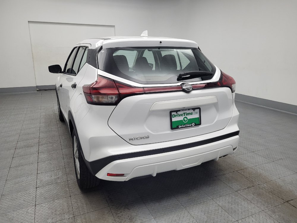 Used 2023 Nissan Kicks S FWD image 6