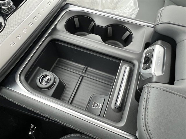 New 2026 Ford Expedition Max Active image 24