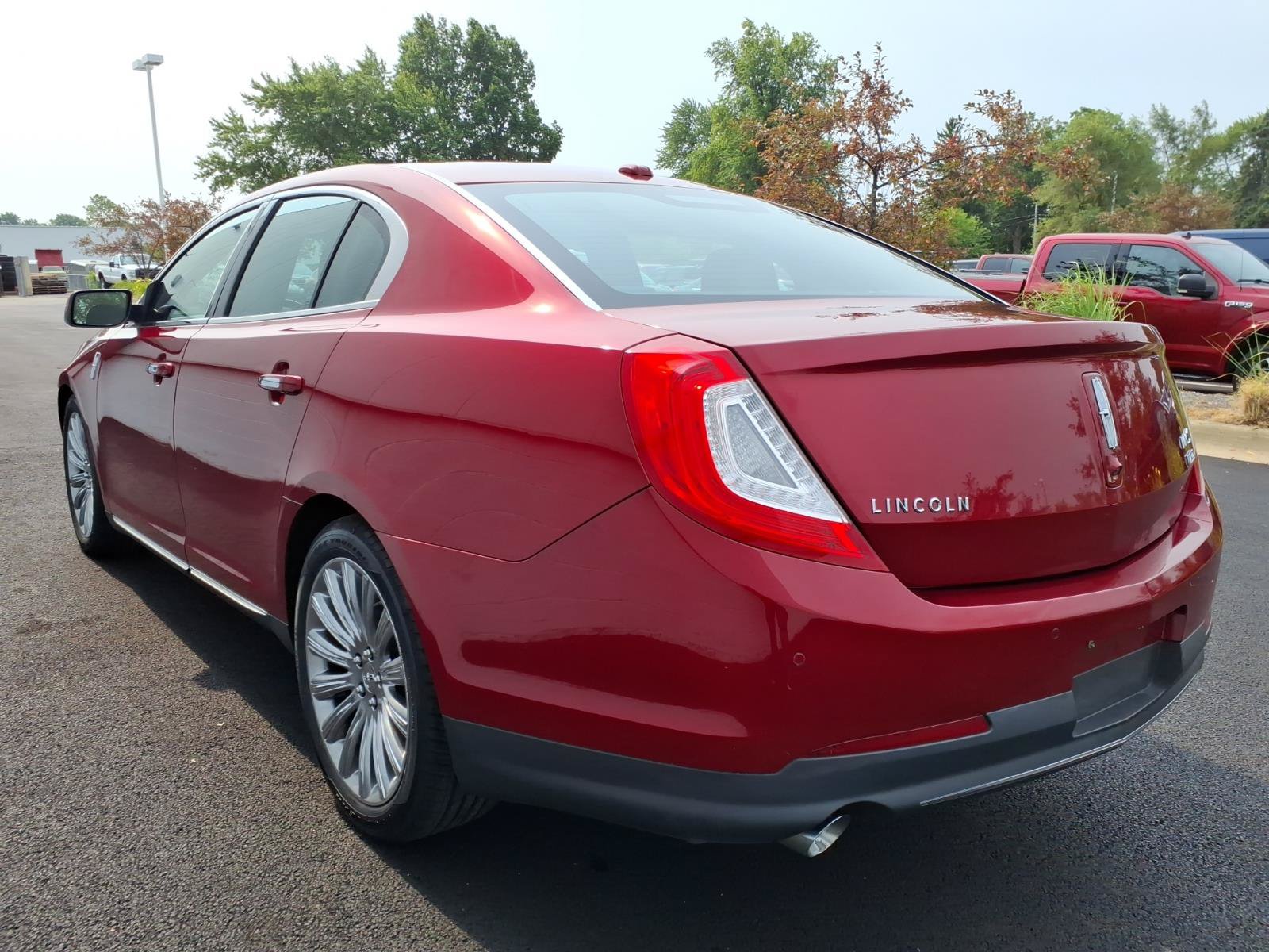Used 2014 Lincoln MKS AWD w/ Equipment Group 101A image 4