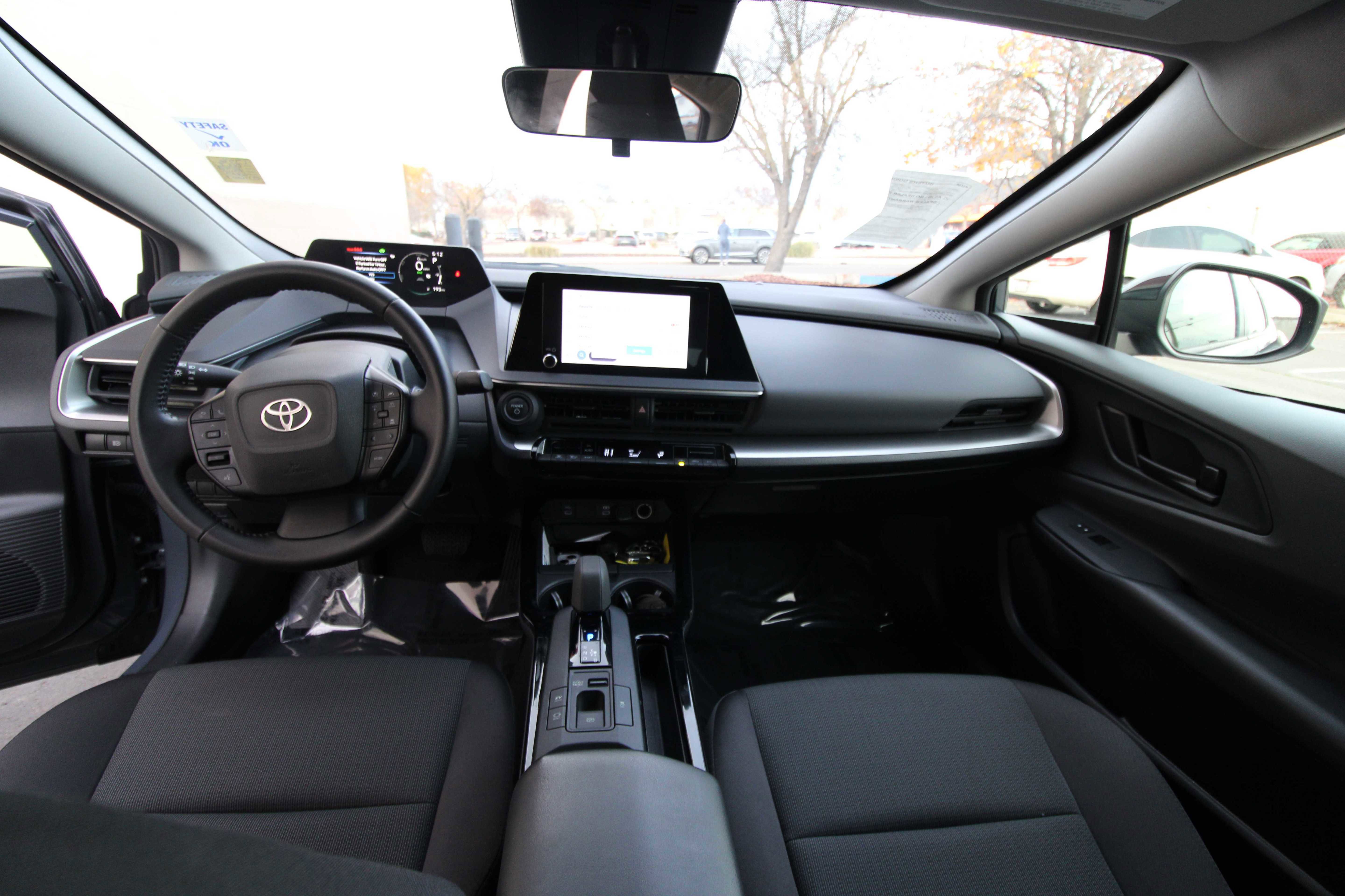 Used 2023 Toyota Prius LE image 25