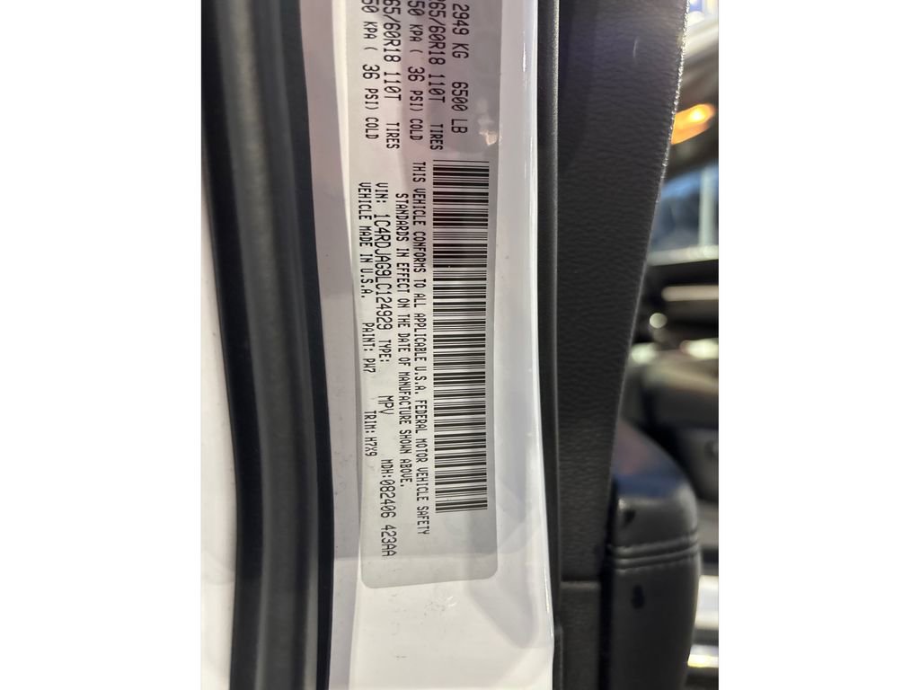 Used 2020 Dodge Durango SXT image 14