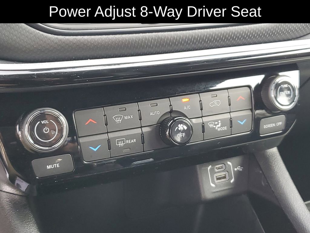 Used 2023 Jeep Compass Trailhawk w/ Trailhawk Convenience Group AWD/4WD image 17