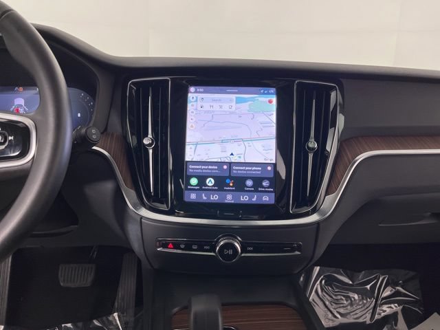 Used 2025 Volvo V60 B5 Cross Country Plus AWD/4WD image 25