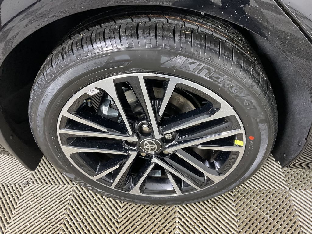 New 2026 Toyota Camry XLE image 9