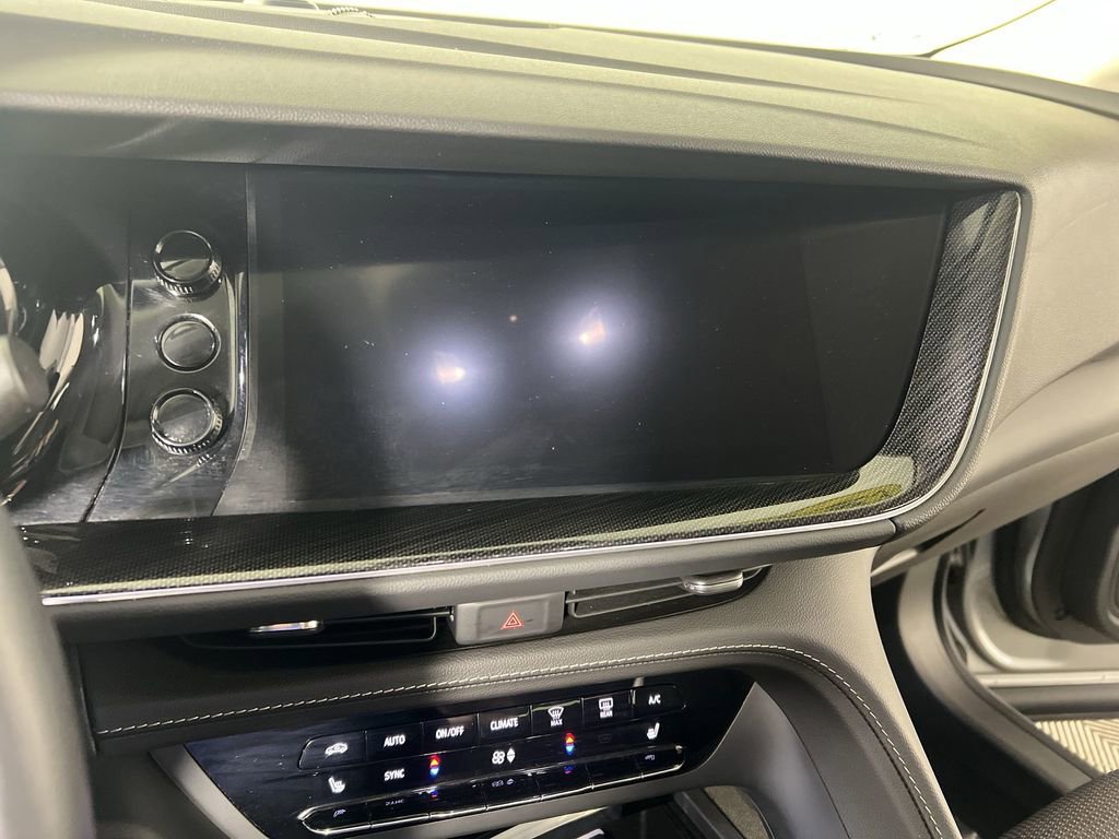 Used 2023 Buick Envision Preferred image 12