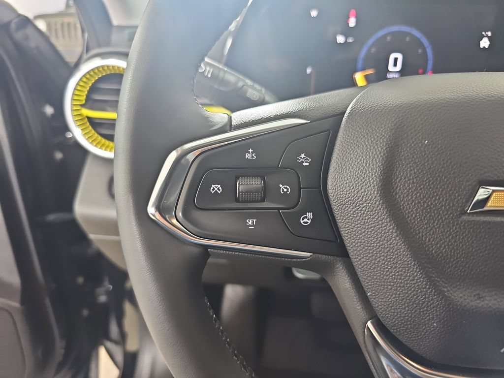 Certified 2024 Chevrolet Trax LT w/ Driver Confidence Package FWD image 21