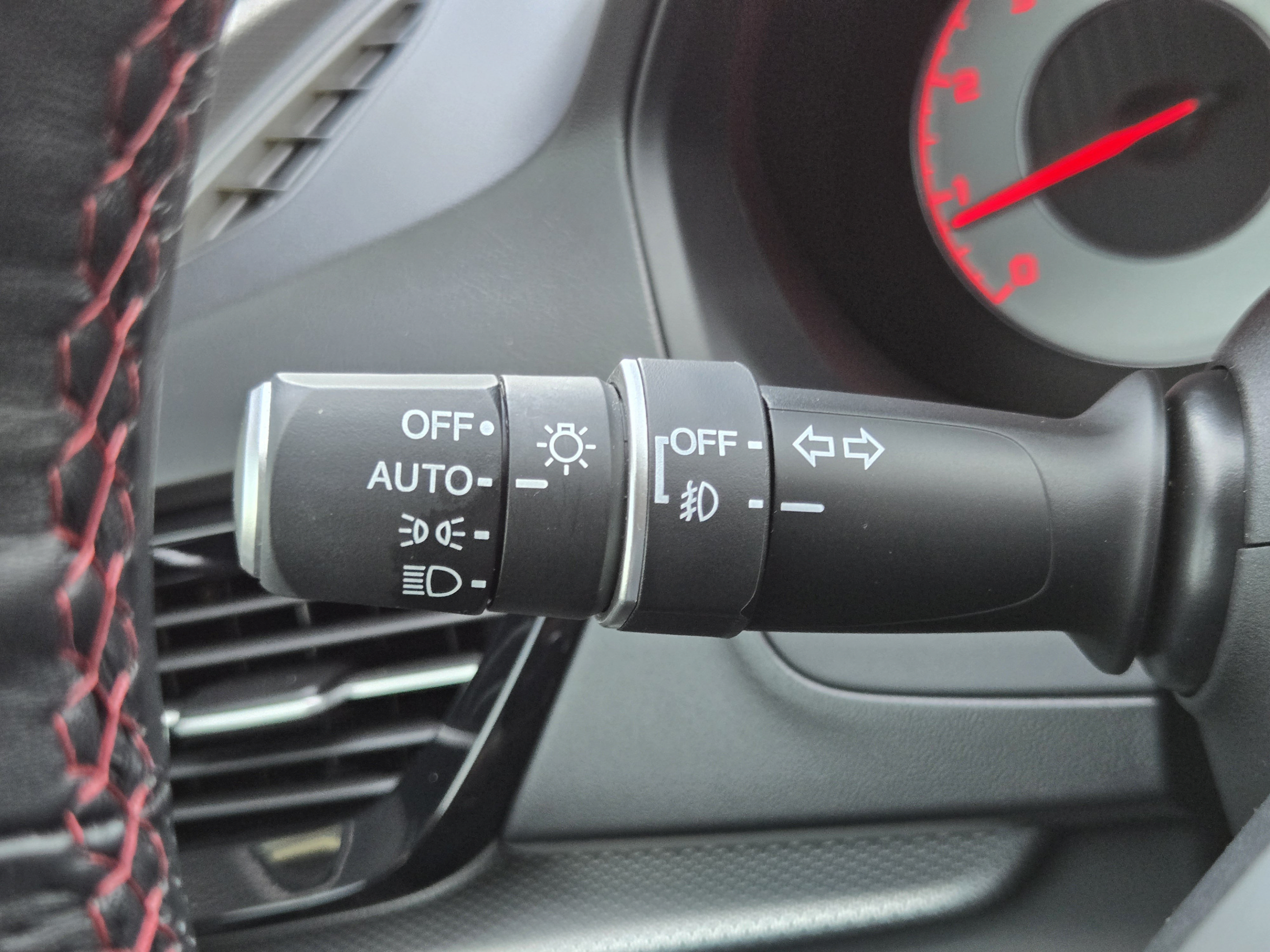 Used 2023 Acura RDX w/ Advance Package AWD/4WD image 18
