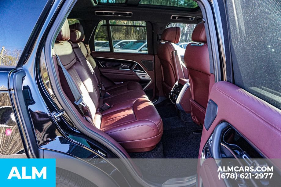 Used 2025 Land Rover Range Rover SE AWD/4WD image 22
