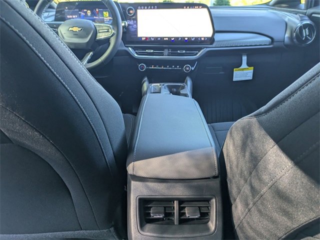 New 2026 Chevrolet Equinox EV LT image 26