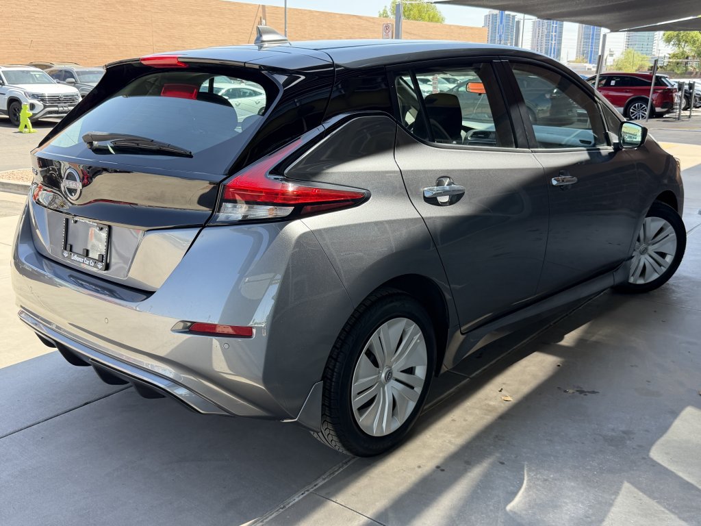 Used 2024 Nissan Leaf S FWD image 4