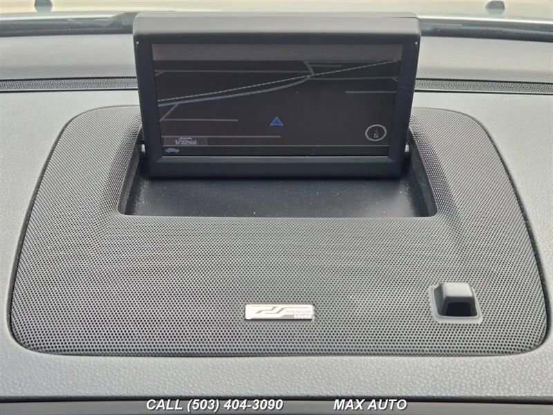 Used 2011 Volvo C30 T5 R-Design image 25