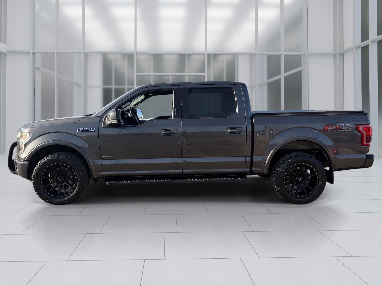 Used 2016 Ford F150 Lariat image 3
