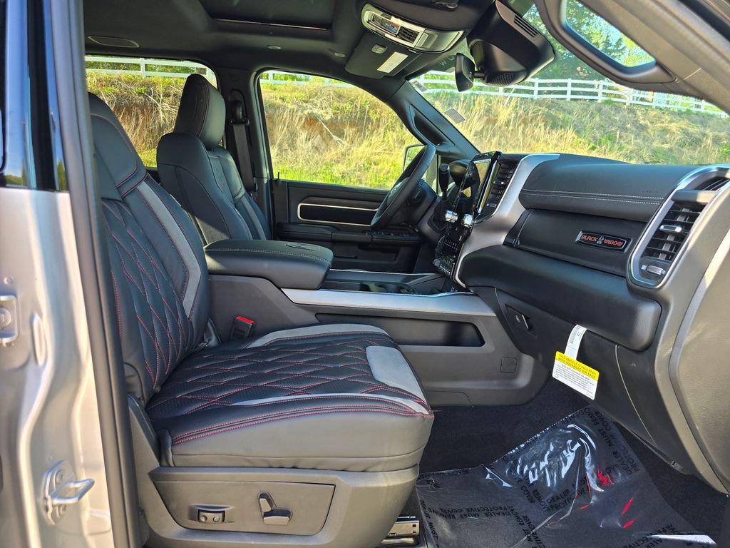 New 2026 RAM 2500 Laramie w/ Night Edition AWD/4WD image 28