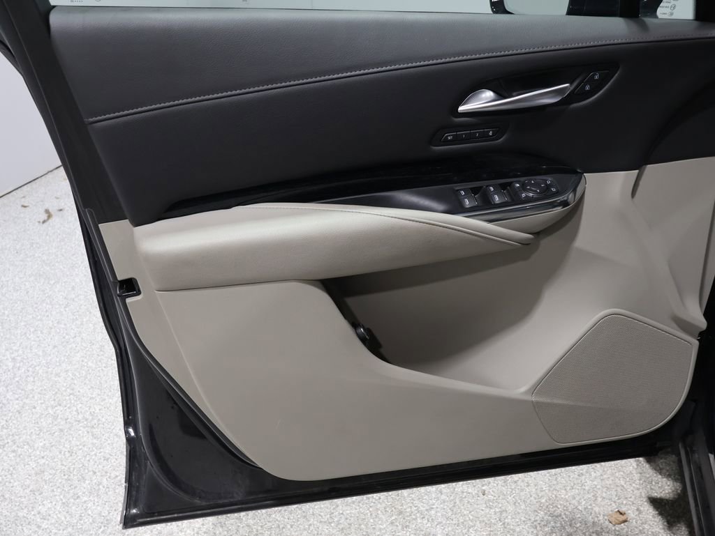 Used 2023 Cadillac XT4 Premium Luxury image 14