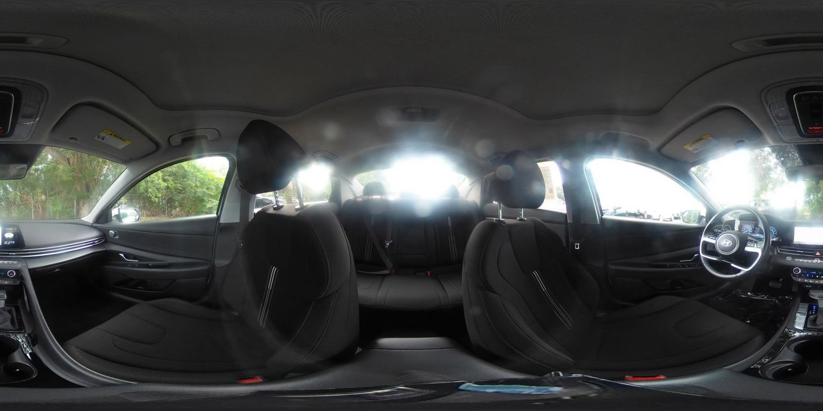 Used 2025 Hyundai Elantra SEL FWD image 45