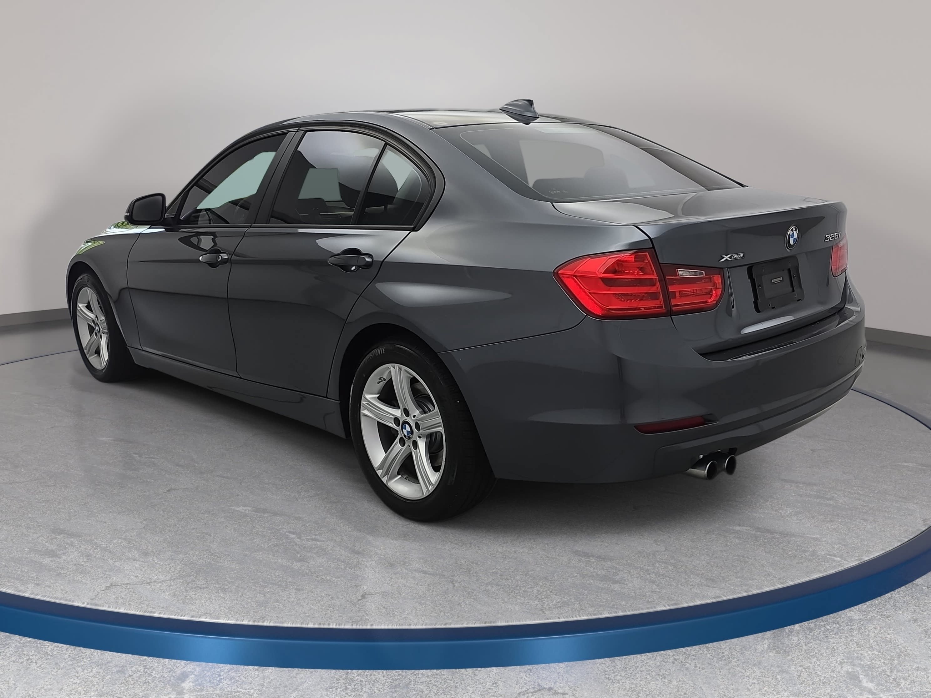 Used 2015 BMW 328i xDrive Sedan AWD/4WD image 7