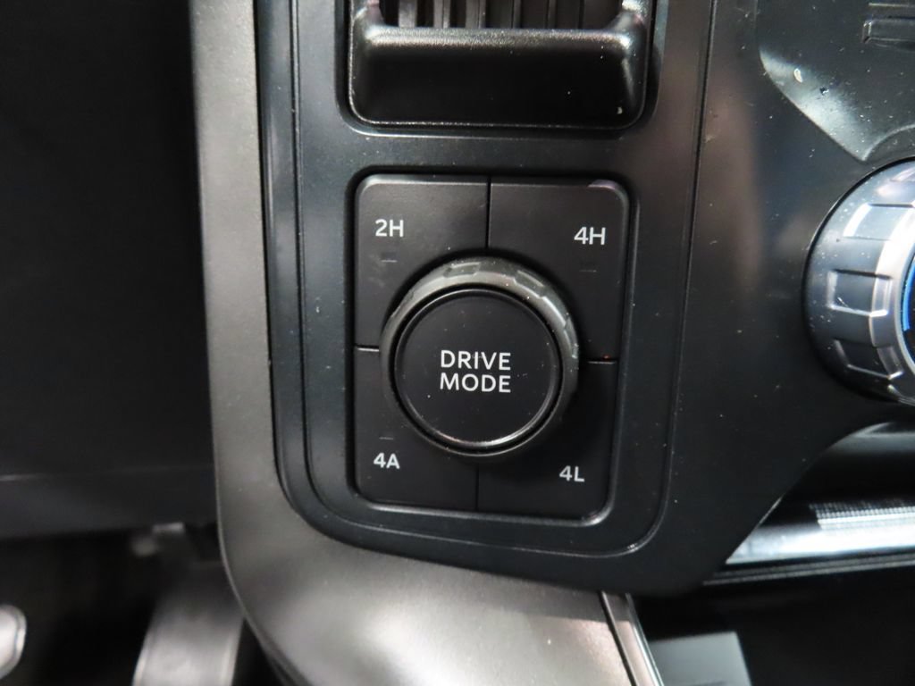 Used 2025 Ford F150 Lariat AWD/4WD image 52