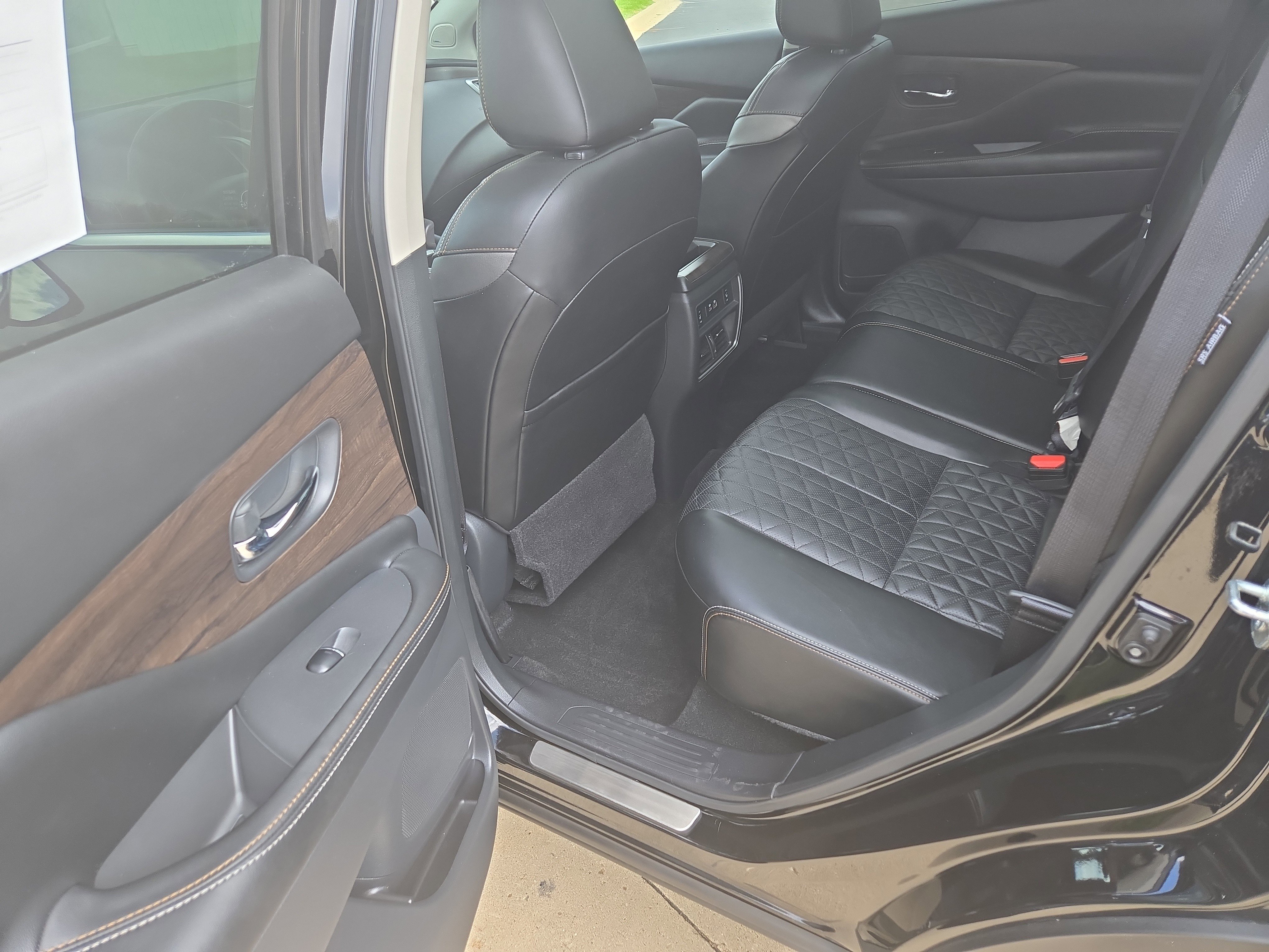 Certified 2024 Nissan Murano Platinum w/ Cargo Package image 26