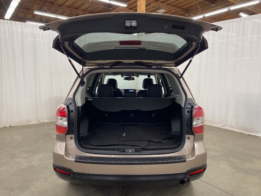 Used 2014 Subaru Forester 2.5i Touring AWD/4WD image 28