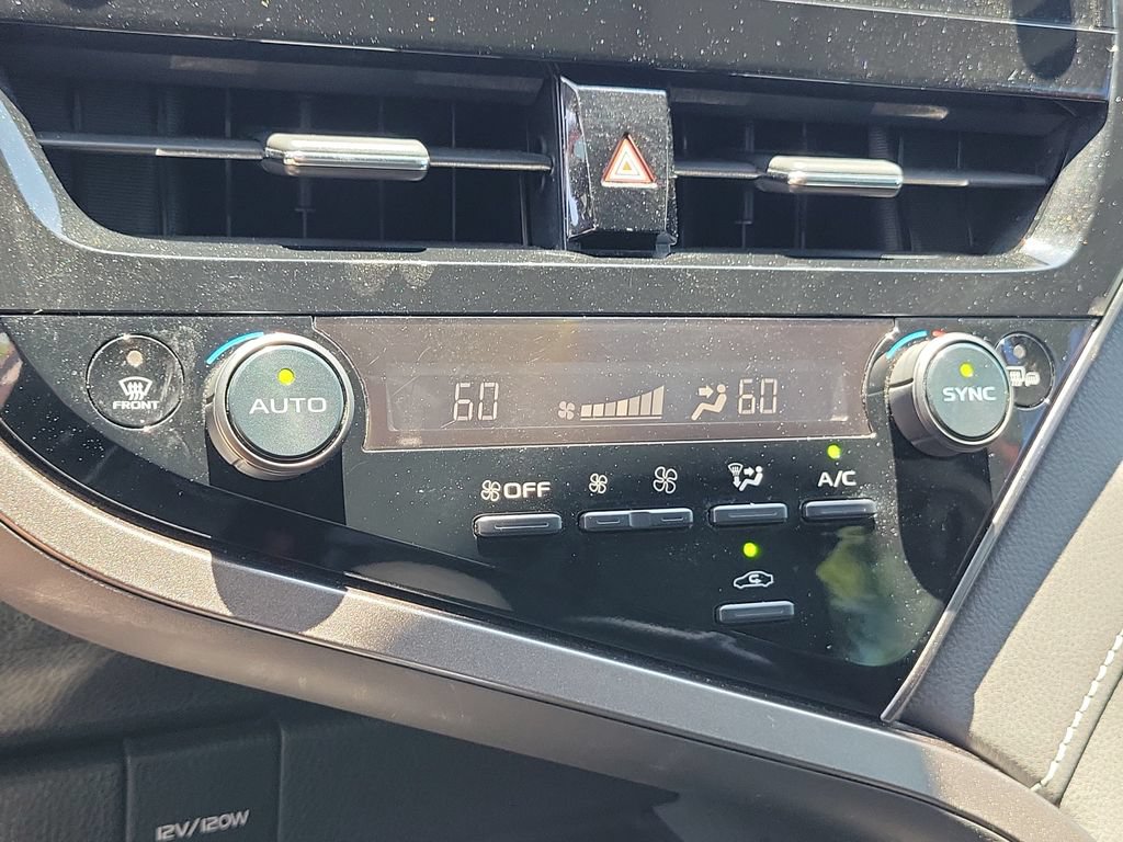 Used 2022 Toyota Camry XSE w/ Navigation Package FWD image 30