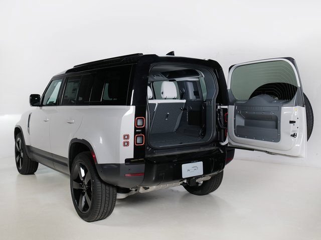 New 2026 Land Rover Defender 110 S AWD/4WD image 30