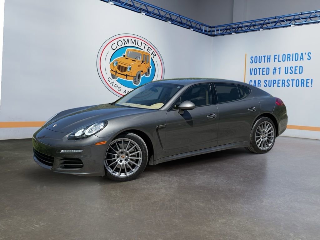 Used 2014 Porsche Panamera RWD image 2
